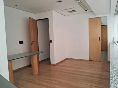 Sala Comercial com 3 Quartos para alugar, 98m² no Consolação, São Paulo
