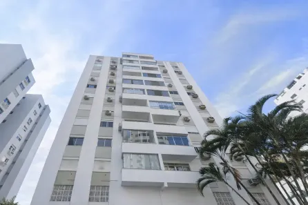 Apartamento com 3 Quartos para alugar, 98m² no Centro, Florianópolis