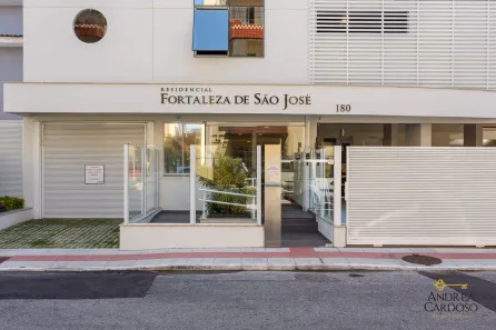 Apartamento com 2 Quartos para alugar, 82m² no Campinas, São José