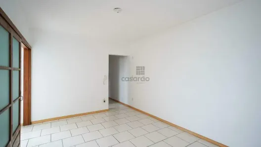 Apartamento com 2 Quartos para alugar, 57m² no Centro, Pelotas