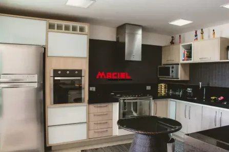 Sobrado com 6 Quartos para alugar, 580m² no Condomínio Residencial Jaguary, São José dos Campos