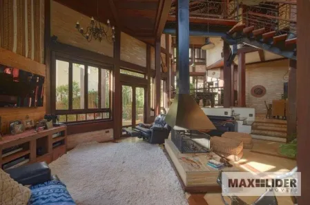Casa de Condomínio com 3 Quartos para alugar, 550m² no Residencial Morada dos Pássaros-Aldeia da Serra, Barueri