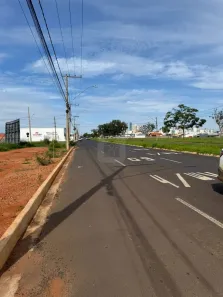 Lote/Terreno à venda, 756m² no Novo Mundo, Uberlândia