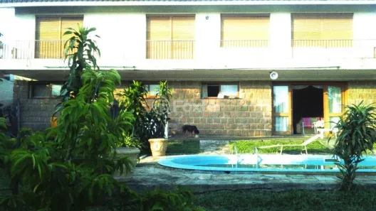 Casa com 7 Quartos à venda, 400m² no Vila Assunção, Porto Alegre