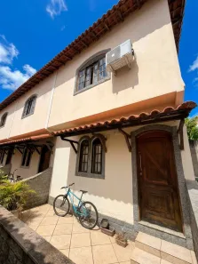 Casa com 2 Quartos à venda, 82m² no Vila Mury, Volta Redonda