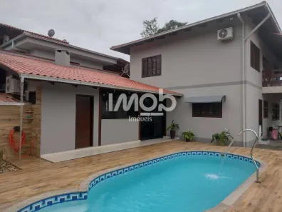 Casa com 3 Quartos à venda, 204m² no Estrada Nova, Jaraguá do Sul
