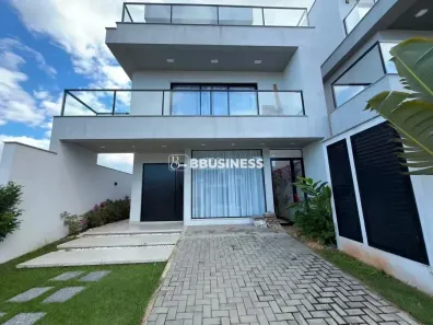 Casa com 3 Quartos para alugar, 200m² no Vargem Pequena, Rio de Janeiro
