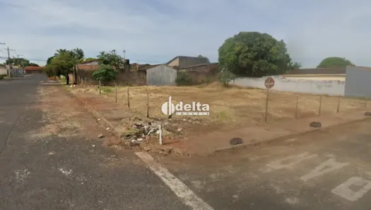 Lote/Terreno à venda, 900m² no Jardim Brasília, Uberlândia