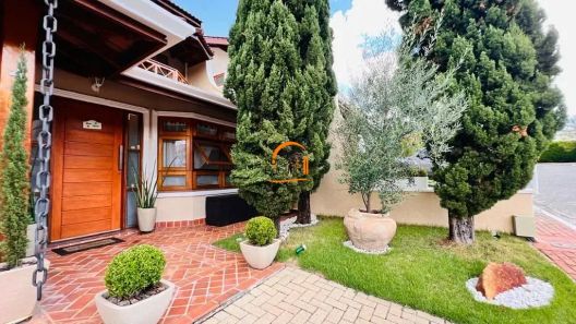 Casa com 3 Quartos à venda, 237m² no Vila Helena, Atibaia