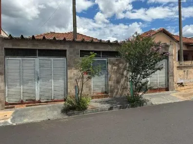 Casa com 2 Quartos à venda, 185m² no Vila Prado, São Carlos