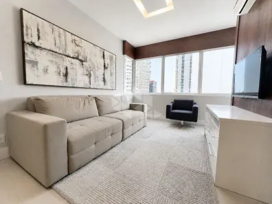 Apartamento com 2 Quartos para alugar, 75m² no Menino Deus, Porto Alegre