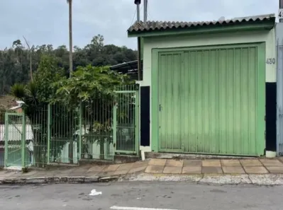 Casa com 2 Quartos à venda, 177m² no Planalto, Caxias do Sul