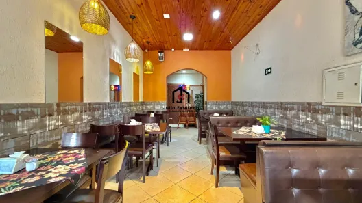 Sala Comercial à venda, 120m² no Vila Abernéssia, Campos do Jordão