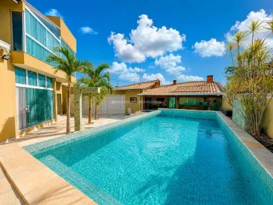 Casa com 3 Quartos à venda, 197m² no Jardim Nenê Gomes, Uberaba