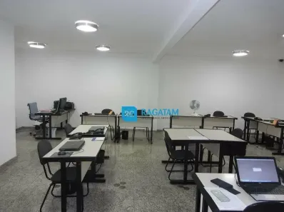 Imóvel Comercial com 2 Quartos para alugar, 183m² no Indianópolis, São Paulo