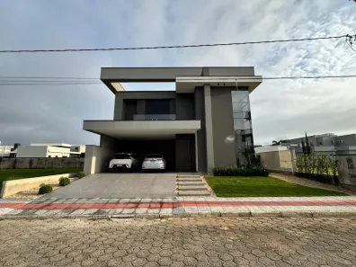 Casa com 4 Quartos à venda, 273m² no Universitário, Tijucas
