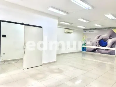 Prédio Comercial para alugar, 644m² no Vila Assunção, Santo André