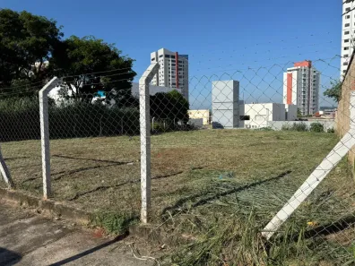 Lote/Terreno à venda, 880m² no Vila Aviação, Bauru