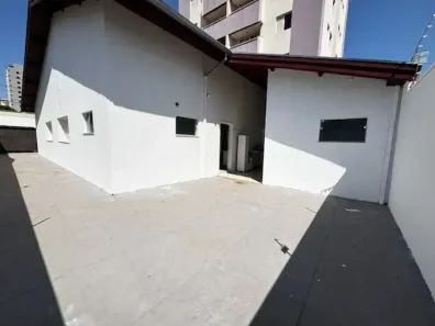 Imóvel Comercial com 3 Quartos para alugar, 242m² no Vila Santa Tereza, Bauru