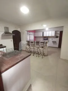 Sobrado com 3 Quartos à venda, 240m² no Vila Albertina, São Paulo