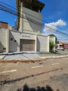 Apartamento com 3 Quartos para alugar, 75m² no Vila São João, Goiânia
