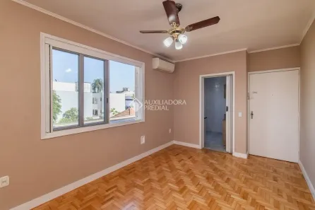 Apartamento com 3 Quartos à venda, 80m² no São Geraldo, Porto Alegre