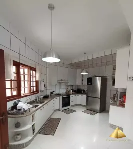 Sobrado com 3 Quartos à venda, 165m² no Morada da Serra, Cuiabá