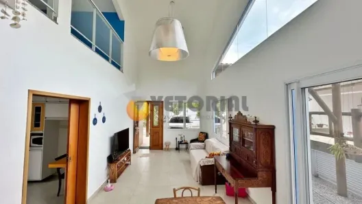 Sobrado com 4 Quartos à venda, 229m² no Jardim Bela Vista, Caraguatatuba