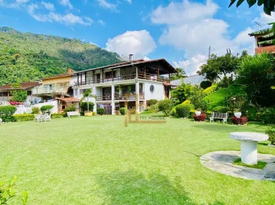 Casa com 4 Quartos à venda, 342m² no Jardim Cascata, Teresópolis