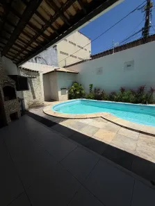Casa com 3 Quartos para alugar, 175m² no Parque Araxá, Fortaleza