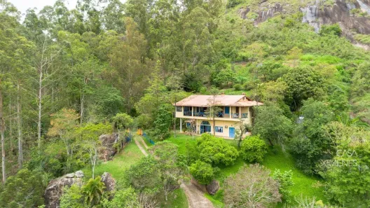 Casa com 3 Quartos à venda, 300m² no Pedro do Rio, Petrópolis
