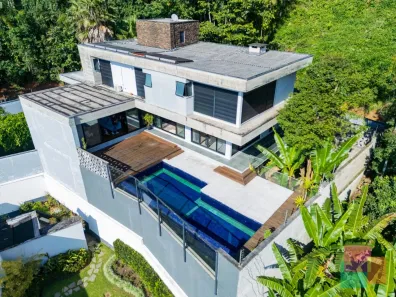 Casa com 4 Quartos à venda, 671m² no América, Joinville