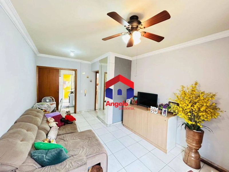 Casa com 2 quartos — Santa Mônica, Belo Horizonte