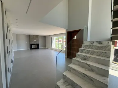 Casa com 4 Quartos à venda, 229m² no São José, Santa Maria