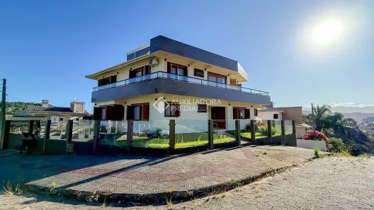 Casa com 4 Quartos à venda, 405m² no Centro, Garopaba