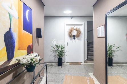 Apartamento com 2 Quartos à venda, 59m² no Vila Ipiranga, Porto Alegre