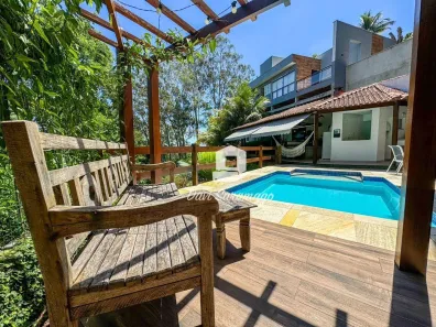 Casa de Condomínio com 5 Quartos à venda, 360m² no Badu, Niterói