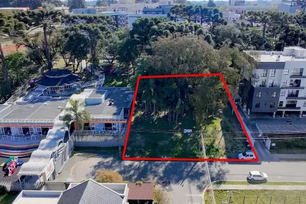 Lote/Terreno à venda, 982m² no Cidade Industrial, Curitiba