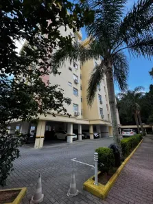 Apartamento com 2 Quartos para alugar, 84m² no Coqueiros, Florianópolis