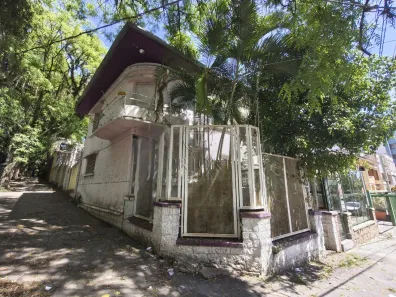 Casa com 3 Quartos para venda ou aluguel, 167m² no Floresta, Porto Alegre