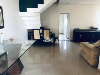 Casa de Condomínio com 3 Quartos à venda, 220m² no Bandeirantes, Londrina