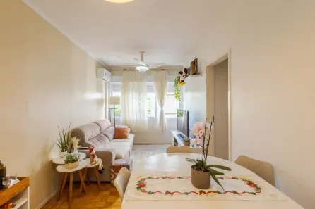 Apartamento com 2 Quartos à venda, 57m² no Independência, Porto Alegre