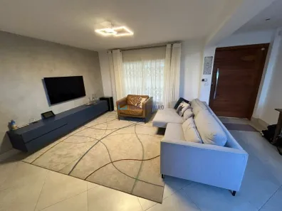 Sobrado com 3 Quartos para alugar, 170m² no Jardim Aeroporto, São Paulo