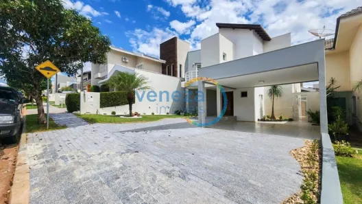 Casa com 3 Quartos à venda, 228m² no Condomínio Vale do Arvoredo, Londrina