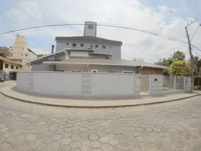 Casa com 3 Quartos à venda, 236m² no Velha, Blumenau