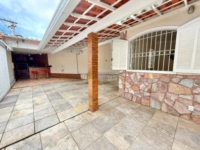 Casa com 3 Quartos à venda, 200m² no Santa Amélia, Belo Horizonte