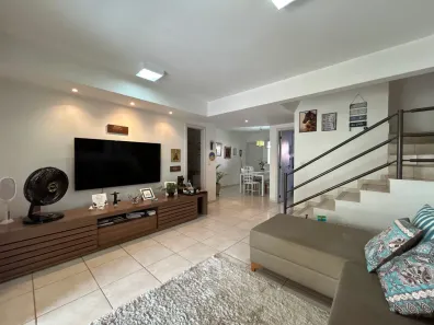 Casa de Condomínio com 3 Quartos à venda, 120m² no Parque das Laranjeiras, Goiânia