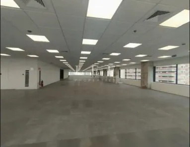 Sala Comercial para alugar, 789m² no Parque Industrial Tomas Edson, São Paulo