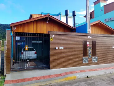 Casa com 2 Quartos à venda, 75m² no Morretes, Itapema