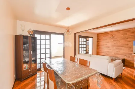 Casa com 3 Quartos à venda, 560m² no Xaxim, Curitiba